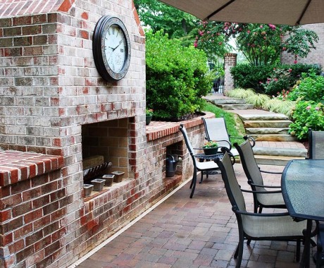 Outdoor Fireplace in Middleburg Va